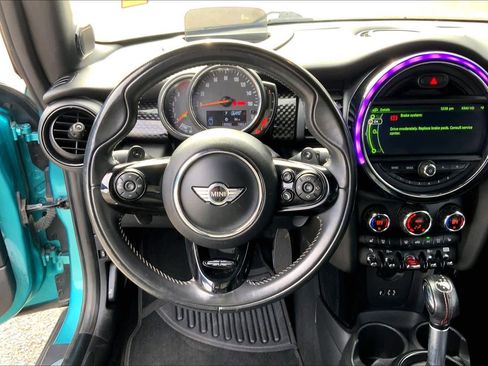 Used 2018 MINI Cooper S image 5