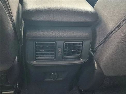 Used 2023 Toyota RAV4 LE AWD/4WD image 16