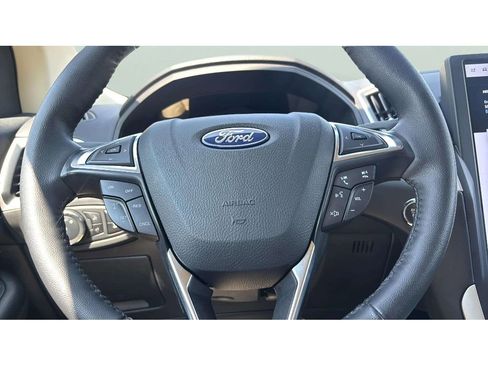 Used 2024 Ford Edge SEL w/ Convenience Package AWD/4WD image 14