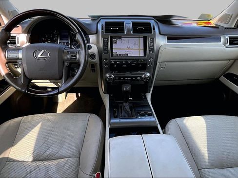 Used 2019 Lexus GX 460 Premium w/ Premium Package AWD/4WD image 12