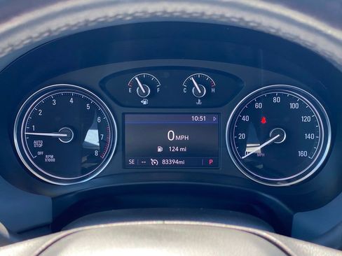 Used 2020 Buick Enclave Essence FWD image 24