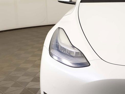 Used 2021 Tesla Model Y Long Range image 15