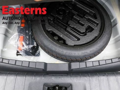 Used 2024 Nissan Sentra SV image 39