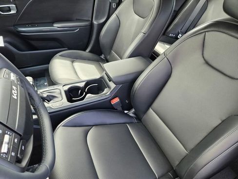 New 2026 Kia K4 EX FWD image 17