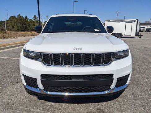 New 2026 Jeep Grand Cherokee L Laredo image 18