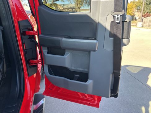 Used 2022 Ford F150 XLT w/ Equipment Group 302A High image 21