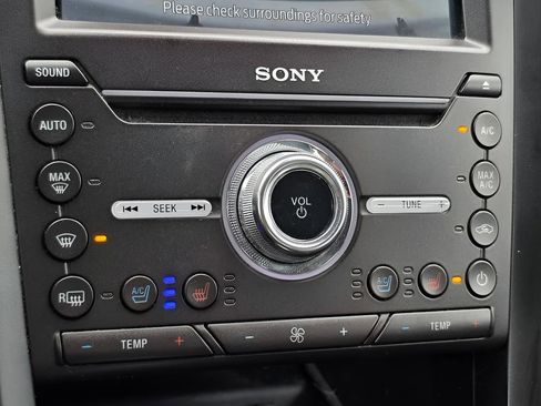 Used 2020 Ford Fusion Titanium image 31