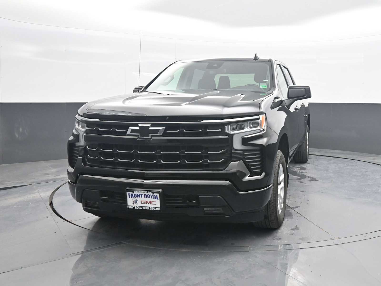 Used 2026 Chevrolet Silverado 1500 RST AWD/4WD image 3