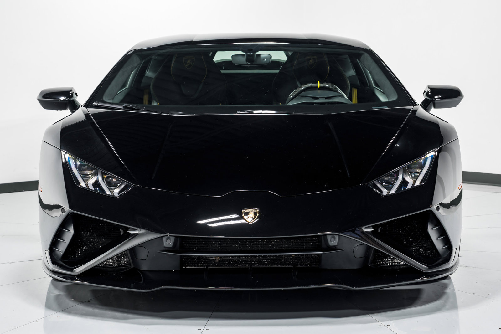 Used 2021 Lamborghini Huracan EVO RWD image 8