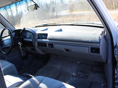 Used 1995 Ford Bronco XLT image 14