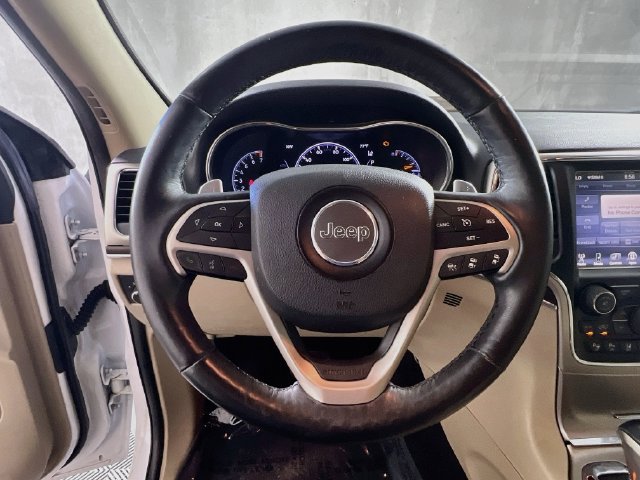 Used 2017 Jeep Grand Cherokee Limited w/ Luxury Group II RWD image 16