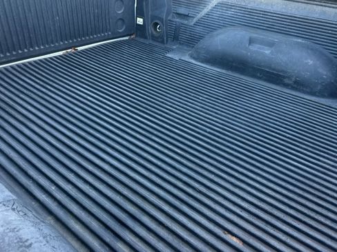 Used 2017 RAM 2500 Tradesman w/ Chrome Appearance Group image 18