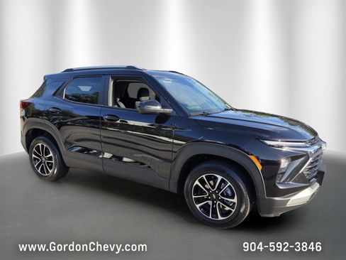 Certified 2025 Chevrolet TrailBlazer LT AWD/4WD image 8