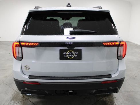 New 2026 Ford Explorer ST-Line image 7