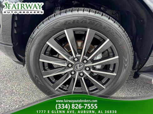 Used 2024 Lexus GX 550 w/ Accessory Package (Z1) AWD/4WD image 35