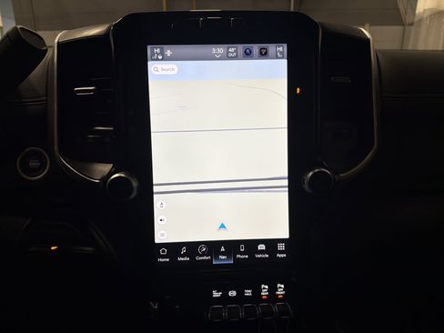 Used 2024 RAM 3500 Laramie w/ Night Edition image 17