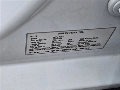 Used 2022 Tesla Model Y Long Range image 21