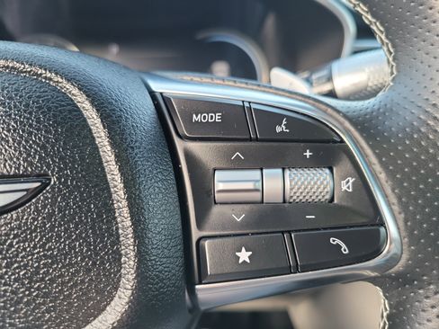 Certified 2025 Genesis G70 2.5T image 8