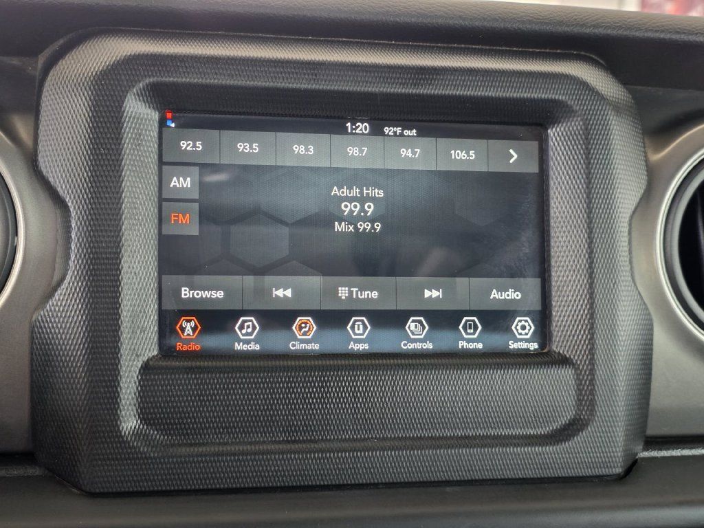 Used 2023 Jeep Wrangler Unlimited Sport AWD/4WD image 18