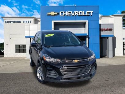 Used 2022 Chevrolet Trax LS w/ Tint and Cruise Package