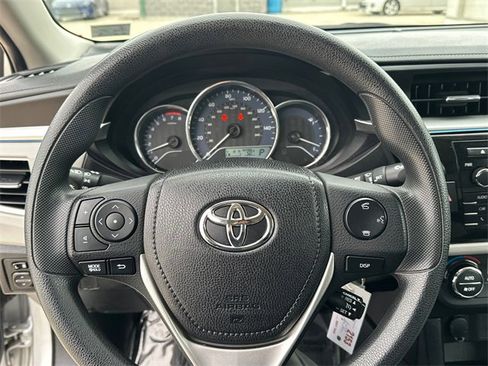 Used 2016 Toyota Corolla LE image 8
