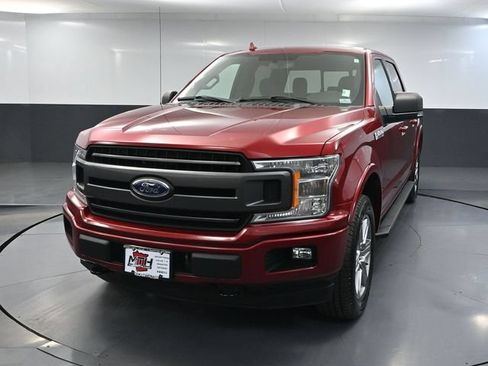 Used 2018 Ford F150 XLT w/ Equipment Group 302A Luxury AWD/4WD image 12