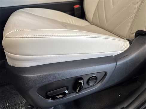 Certified 2025 Lexus NX 350 AWD w/ Luxury Package image 19