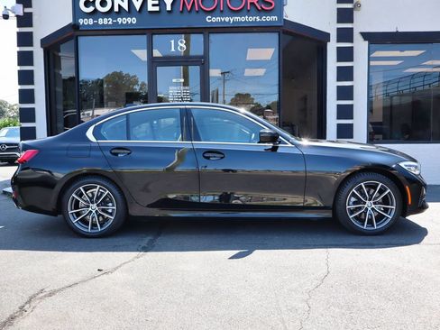 Used 2021 BMW 330i xDrive Sedan w/ Convenience Package AWD/4WD image 9
