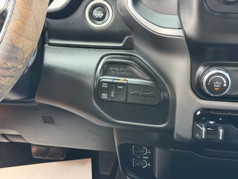 Used 2019 RAM 2500 Big Horn AWD/4WD image 17