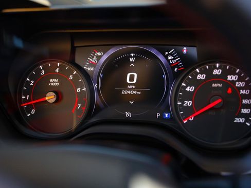 Used 2019 Chevrolet Camaro SS RWD image 15