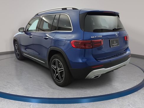 New 2026 Mercedes-Benz GLB 250 4MATIC image 7
