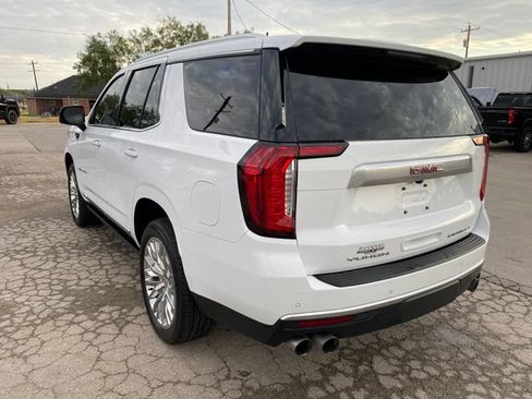 Used 2024 GMC Yukon Denali AWD/4WD image 4
