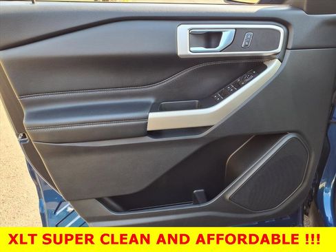 Used 2022 Ford Explorer XLT w/ Equipment Group 202A image 11