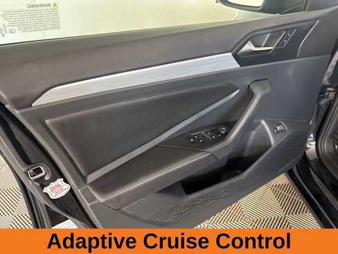 Used 2025 Volkswagen Jetta S image 8