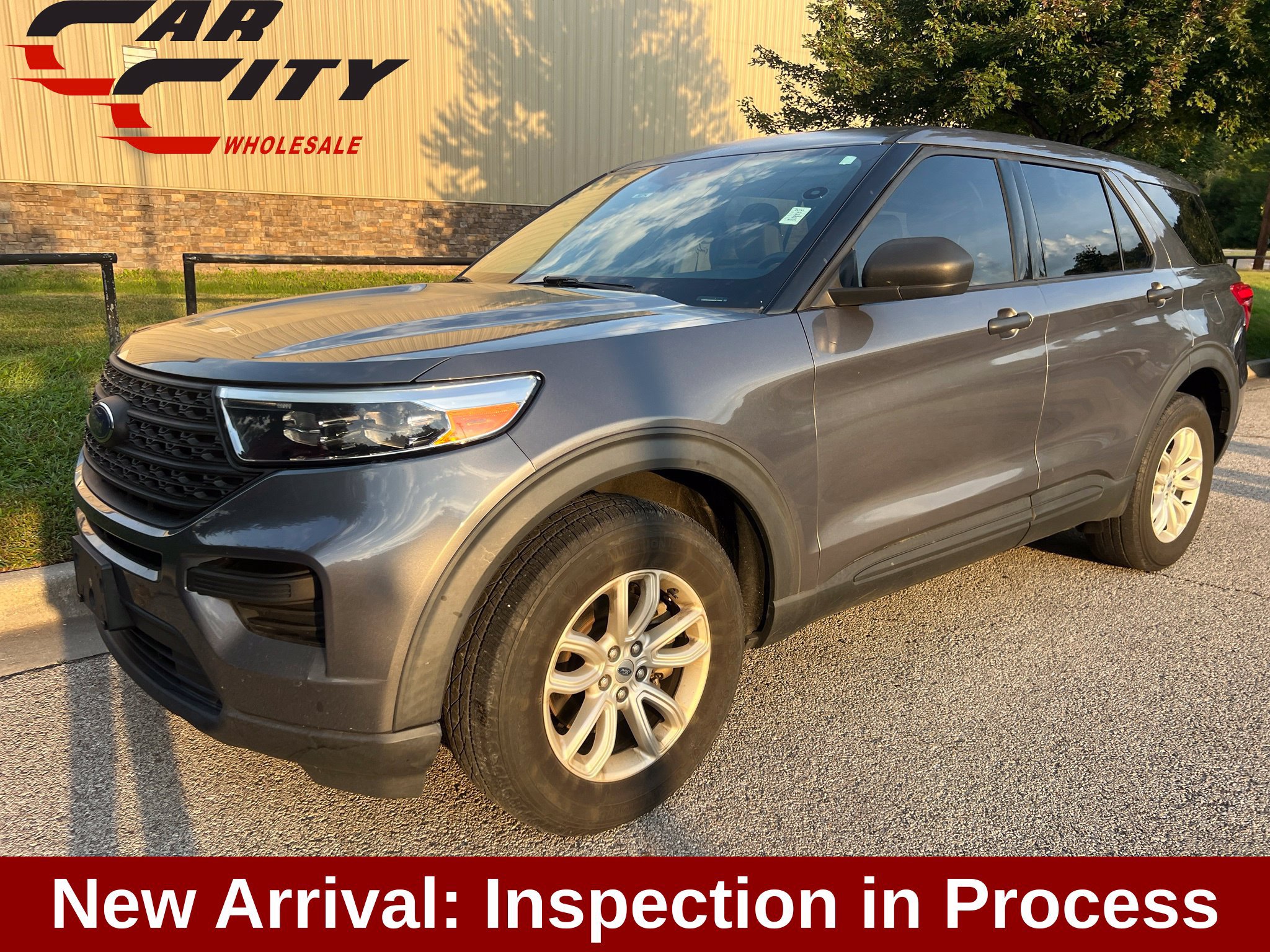 Used 2021 Ford Explorer 4WD image 1