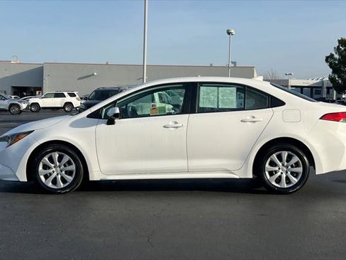 Certified 2024 Toyota Corolla LE image 9