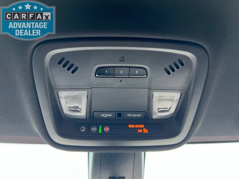 Used 2022 Chevrolet Traverse RS w/ LPO, Floor Liner Package FWD image 16