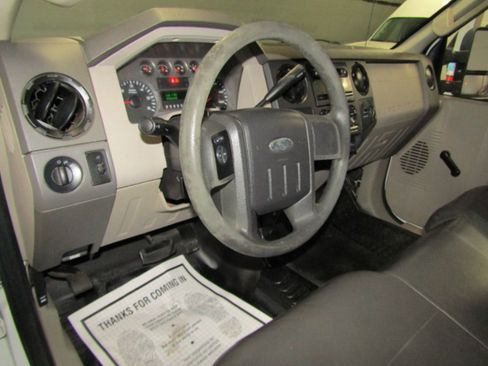 Used 2010 Ford F350 XL AWD/4WD image 3