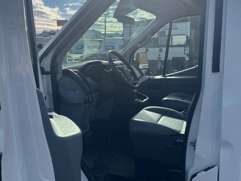 Used 2017 Ford Transit 350 138 DRW RWD image 10