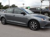 Used 2016 Volkswagen Jetta SE image 3