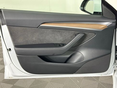 Used 2023 Tesla Model 3 Standard Range image 39