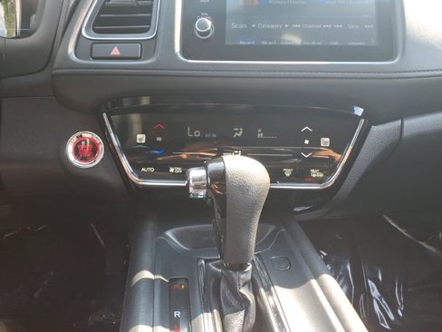 Used 2021 Honda HR-V EX image 34