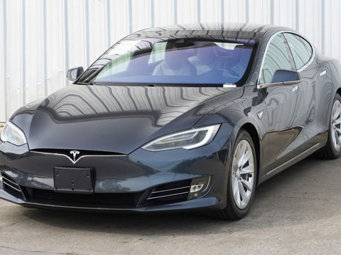 Used 2016 Tesla Model S 90D image 44