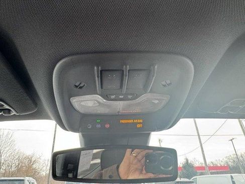 Used 2023 GMC Canyon AT4 w/ AT4 Premium Package image 16