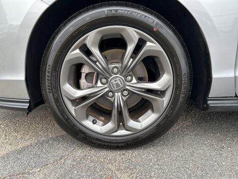 Used 2023 Honda Accord EX image 10