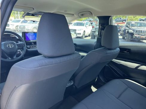 Used 2025 Toyota Corolla LE image 16