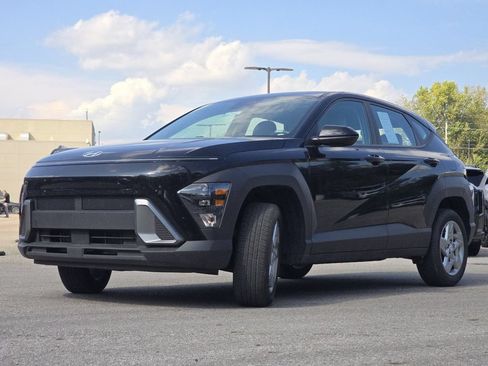 Used 2024 Hyundai Kona SE AWD/4WD image 11