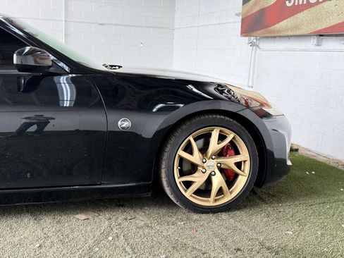 Used 2017 Nissan 370Z w/ Sport Package image 8