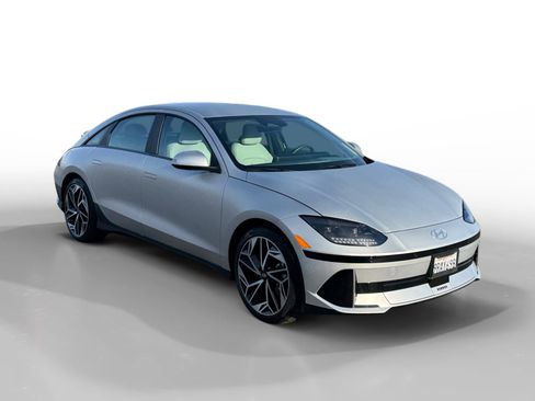 Certified 2025 Hyundai Ioniq 6 SEL image 7