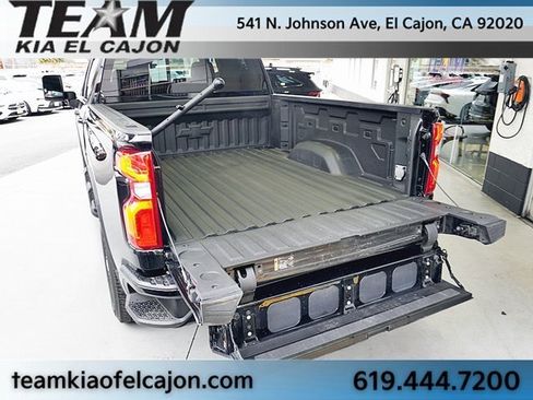Used 2022 Chevrolet Silverado 3500 LTZ w/ LTZ Plus Package image 15